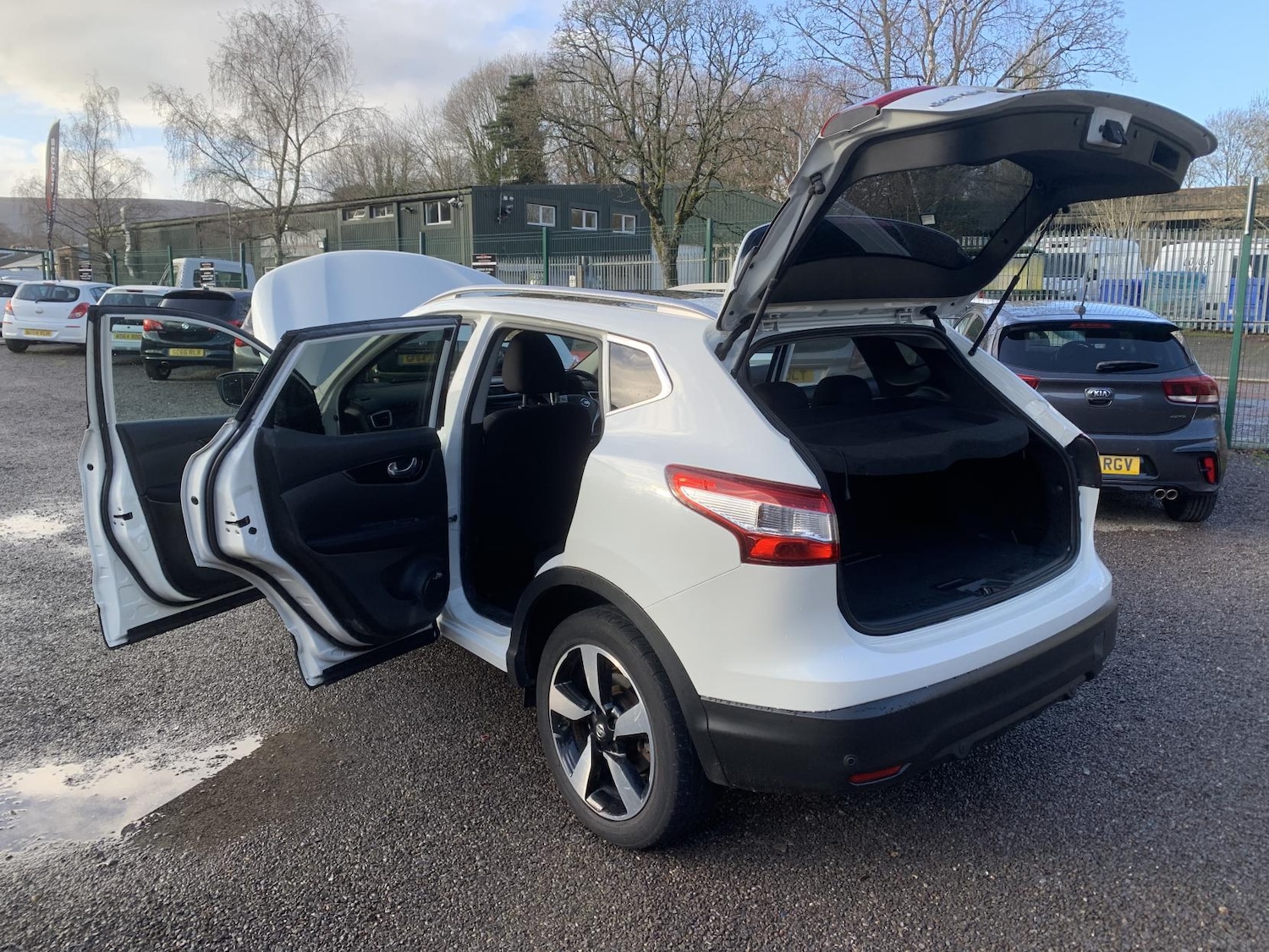 Used Nissan Qashqai 2017 for sale - 77897937: Photo 55