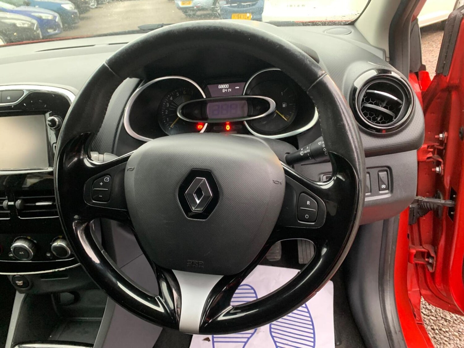 Used Renault Clio 2015 for sale - 77591051: Photo 11