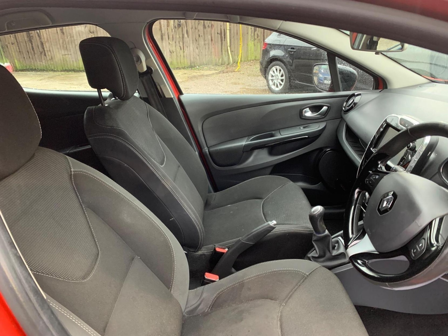 Used Renault Clio 2015 for sale - 77591051: Photo 13