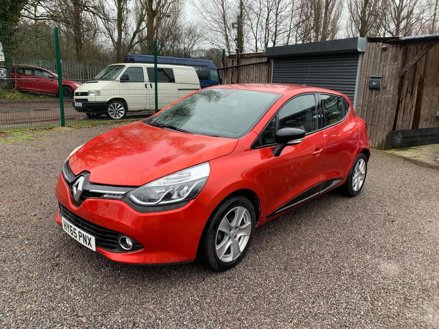 Used Renault Clio 2015 for sale - 77591051: Photo 2