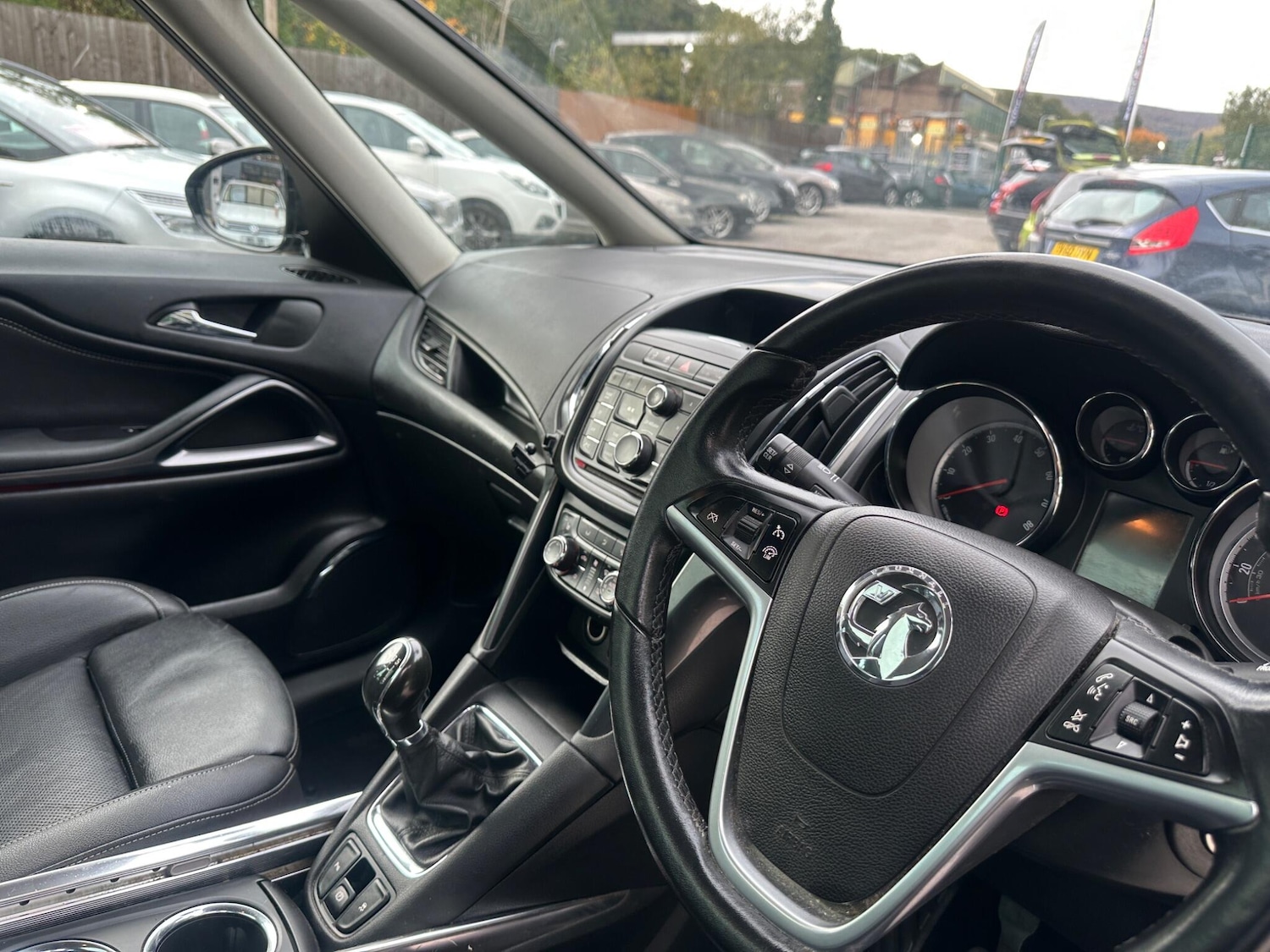 Used Vauxhall Zafira Tourer 2015 for sale - 76349388: Photo 13