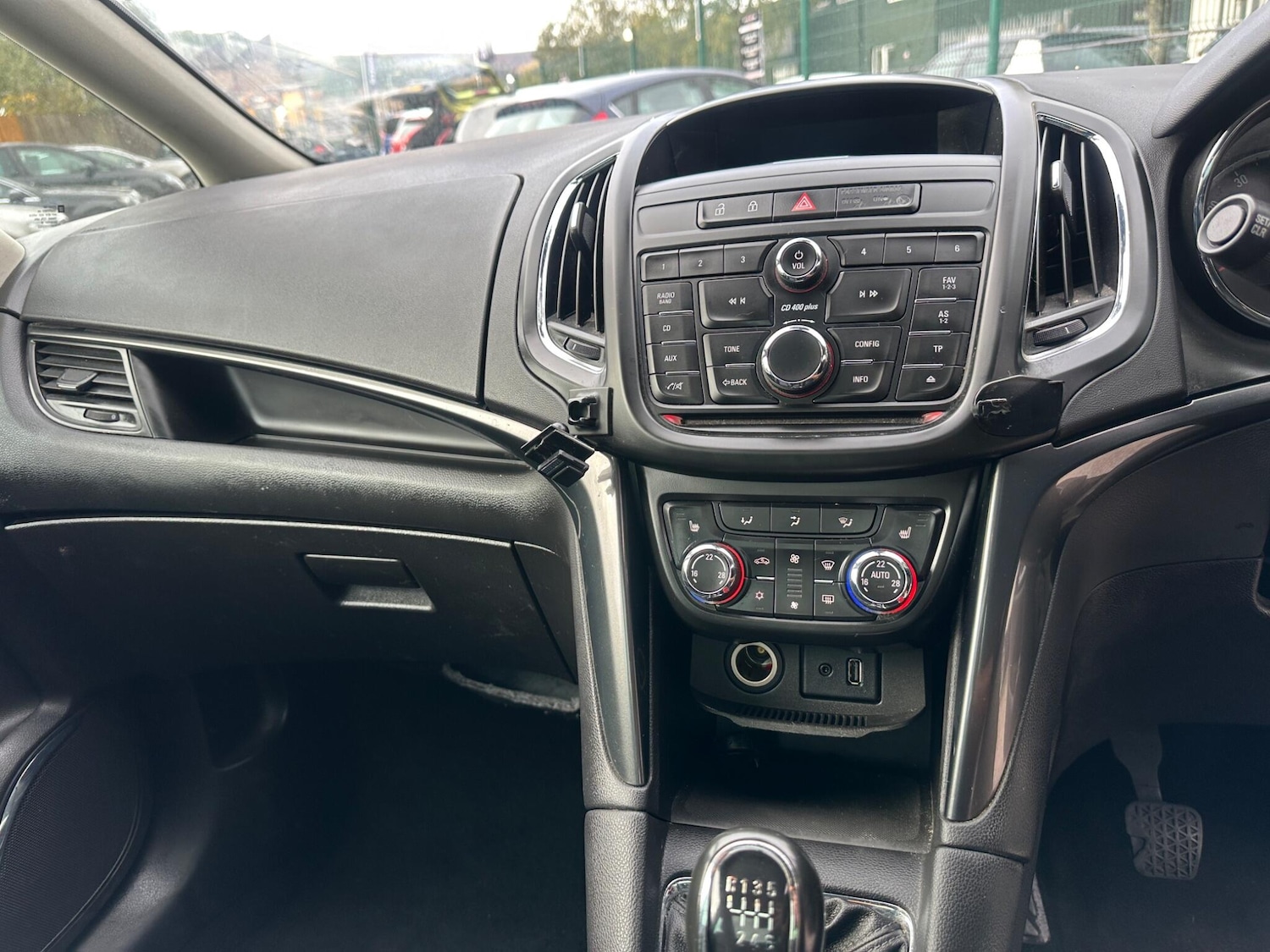 Used Vauxhall Zafira Tourer 2015 for sale - 76349388: Photo 15