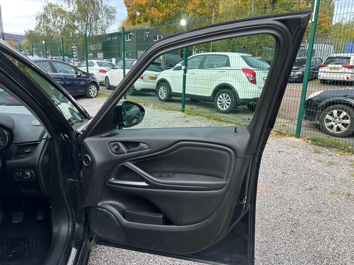 Used Vauxhall Zafira Tourer 2015 for sale - 76349388: Photo 21