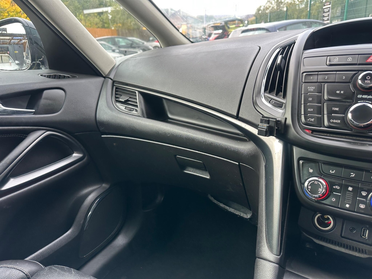 Used Vauxhall Zafira Tourer 2015 for sale - 76349388: Photo 22