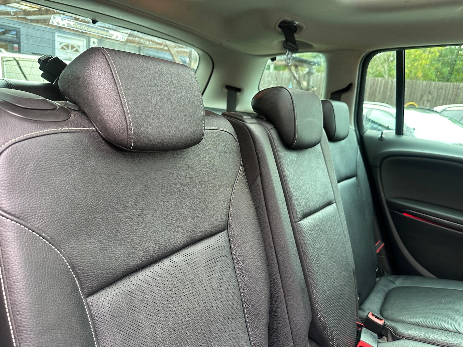 Used Vauxhall Zafira Tourer 2015 for sale - 76349388: Photo 24