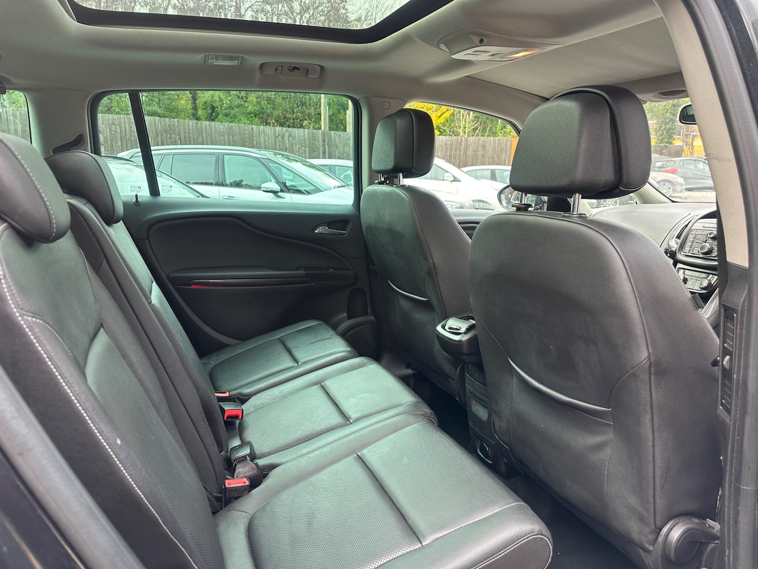 Used Vauxhall Zafira Tourer 2015 for sale - 76349388: Photo 26