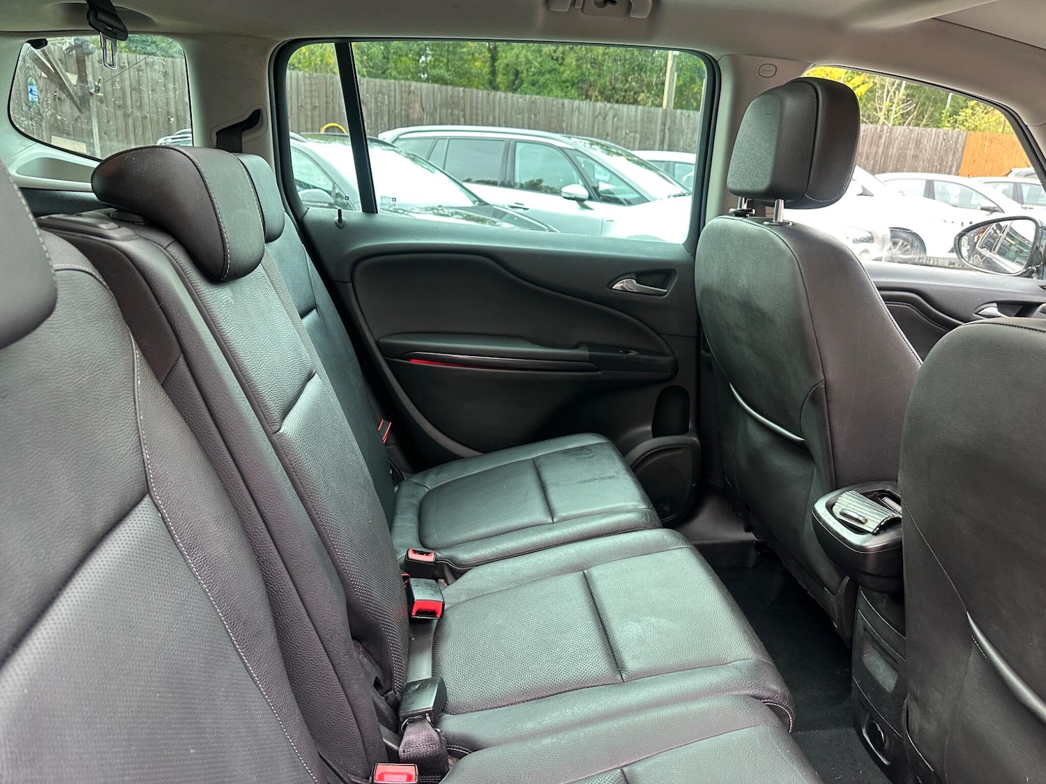 Used Vauxhall Zafira Tourer 2015 for sale - 76349388: Photo 27