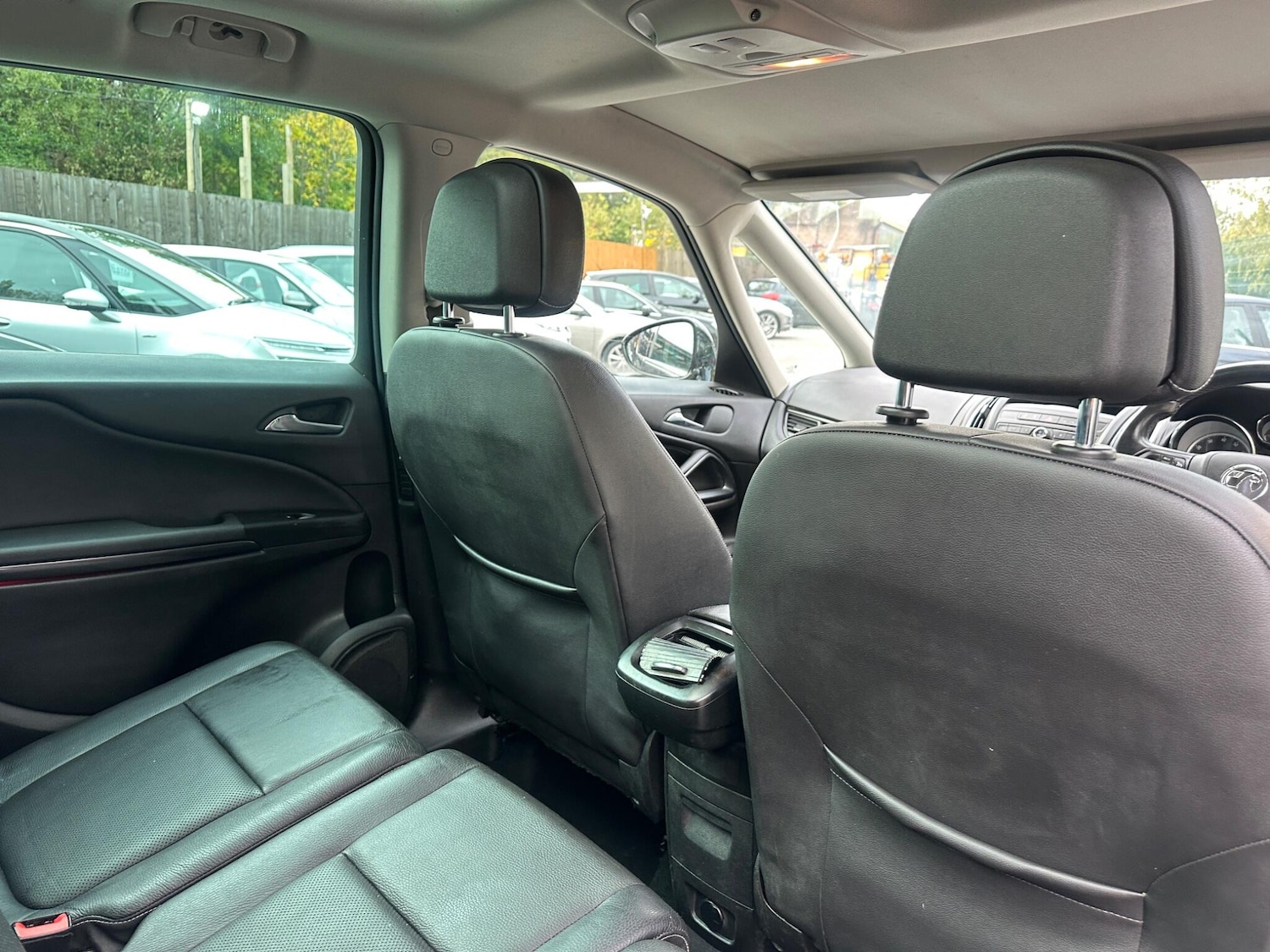 Used Vauxhall Zafira Tourer 2015 for sale - 76349388: Photo 28
