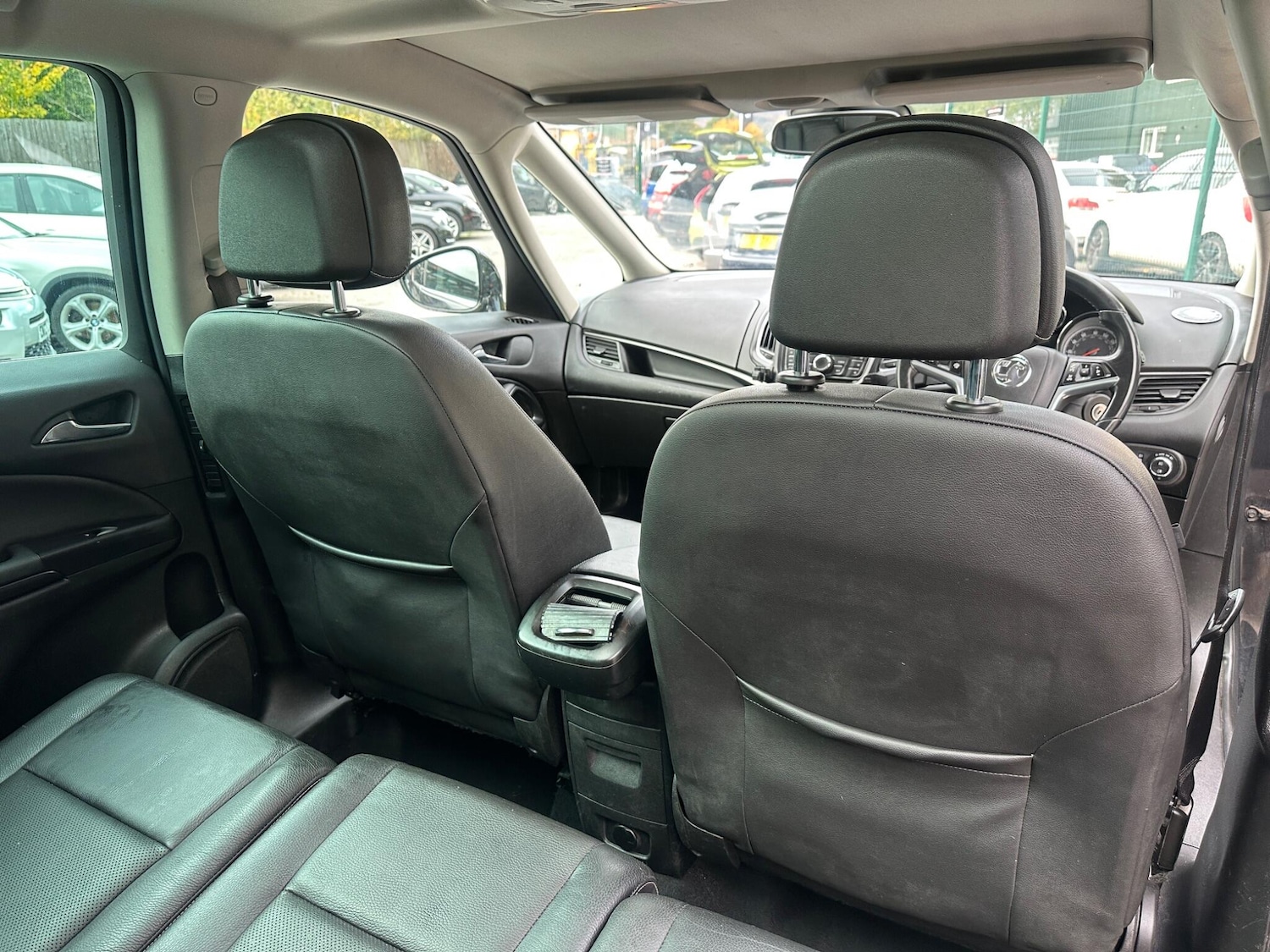 Used Vauxhall Zafira Tourer 2015 for sale - 76349388: Photo 29