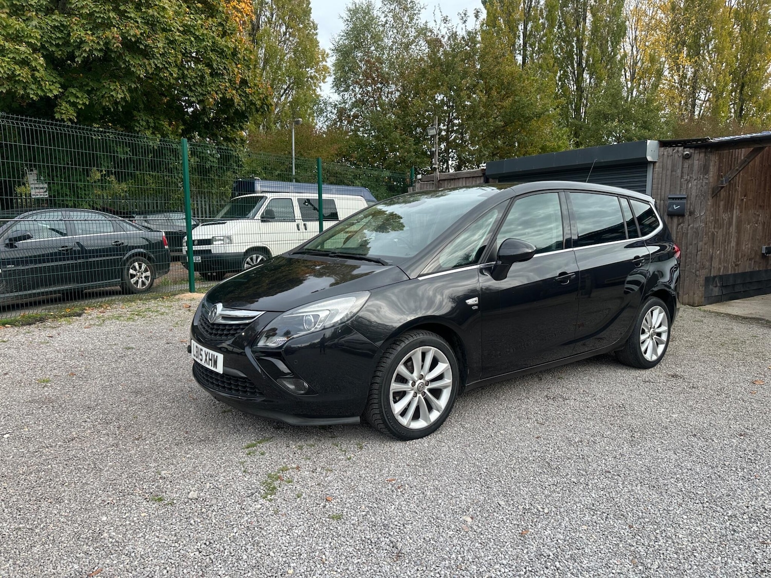 Used Vauxhall Zafira Tourer 2015 for sale - 76349388: Photo 3