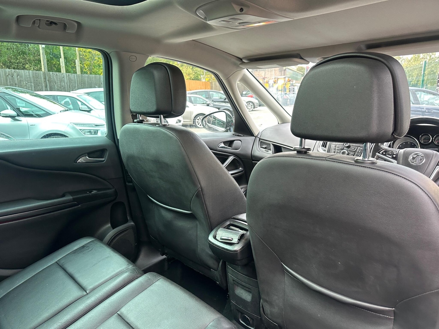 Used Vauxhall Zafira Tourer 2015 for sale - 76349388: Photo 30