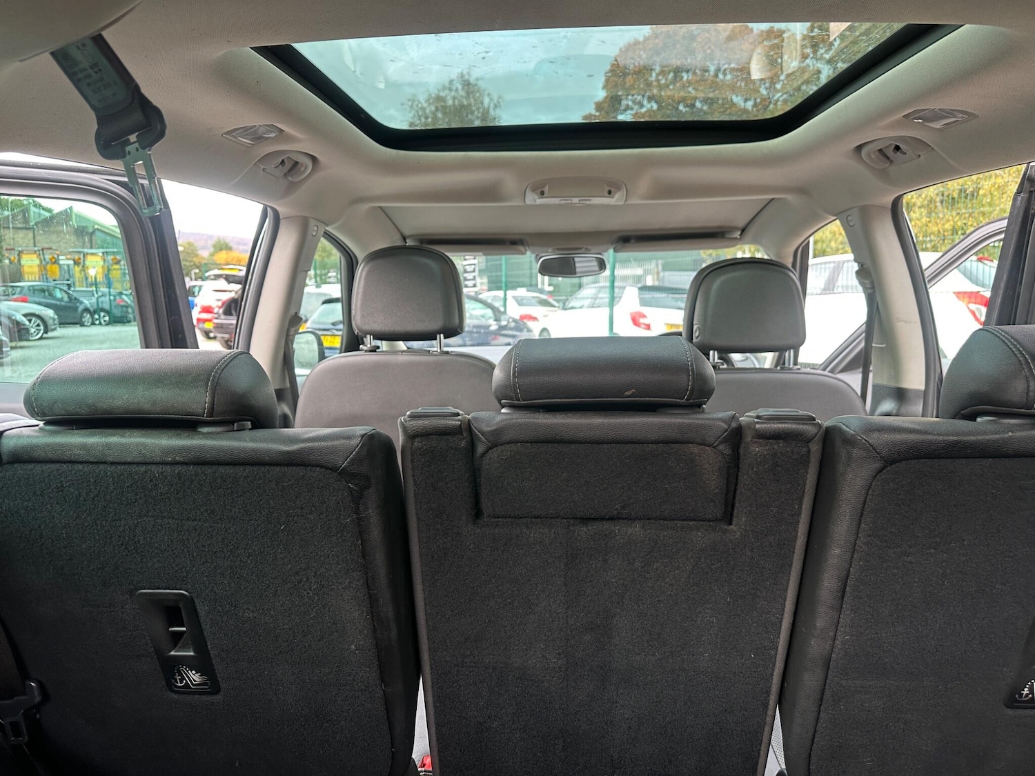 Used Vauxhall Zafira Tourer 2015 for sale - 76349388: Photo 35