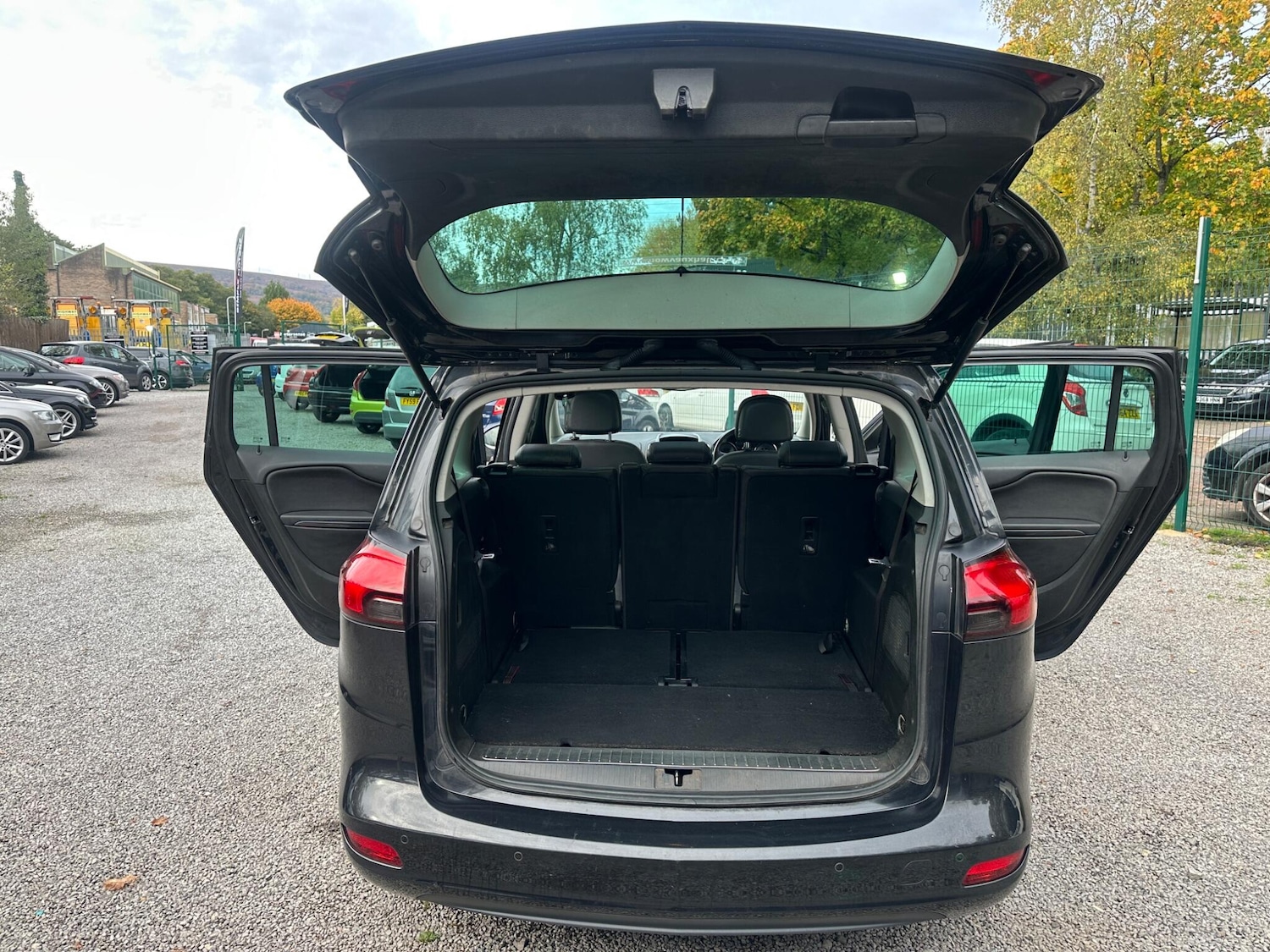 Used Vauxhall Zafira Tourer 2015 for sale - 76349388: Photo 38