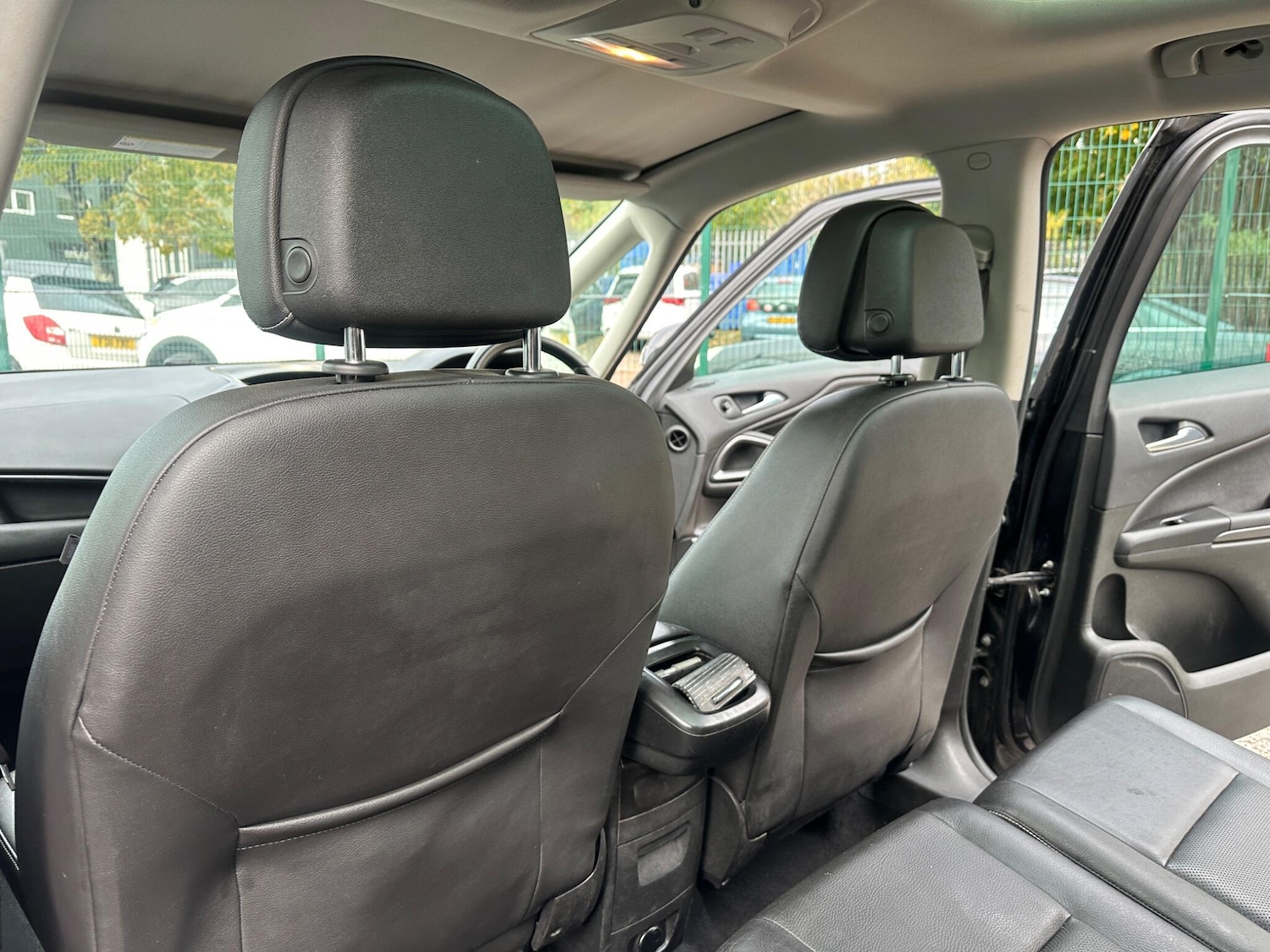 Used Vauxhall Zafira Tourer 2015 for sale - 76349388: Photo 40