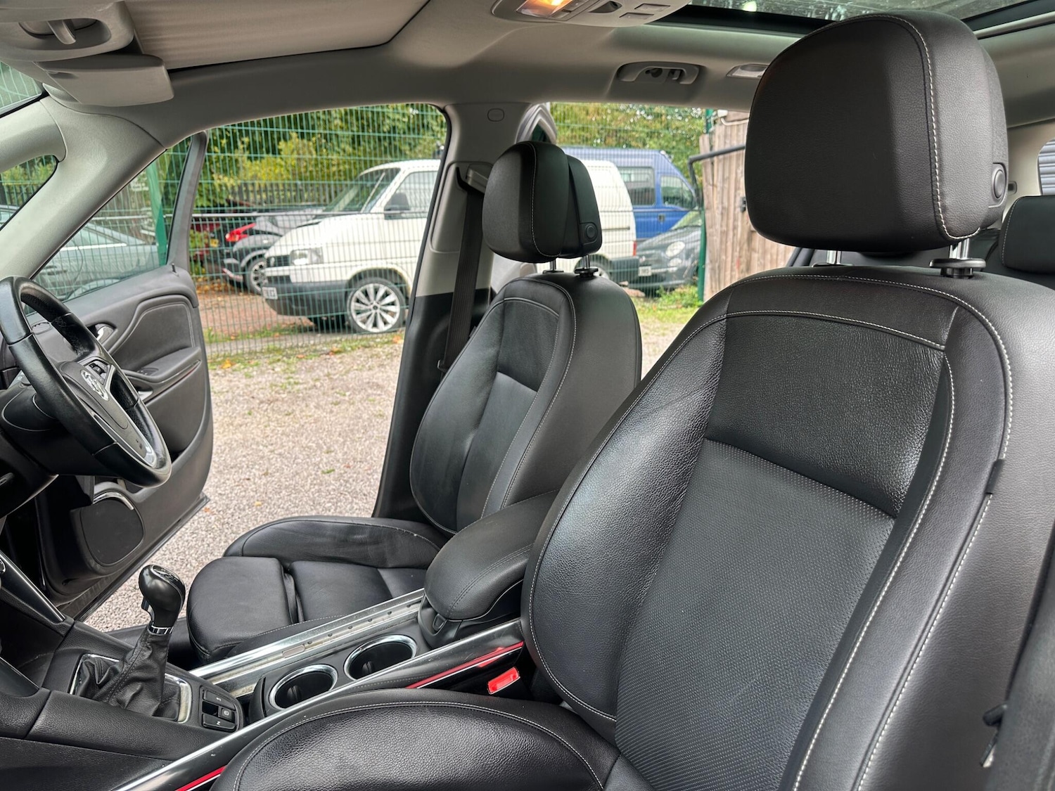 Used Vauxhall Zafira Tourer 2015 for sale - 76349388: Photo 46