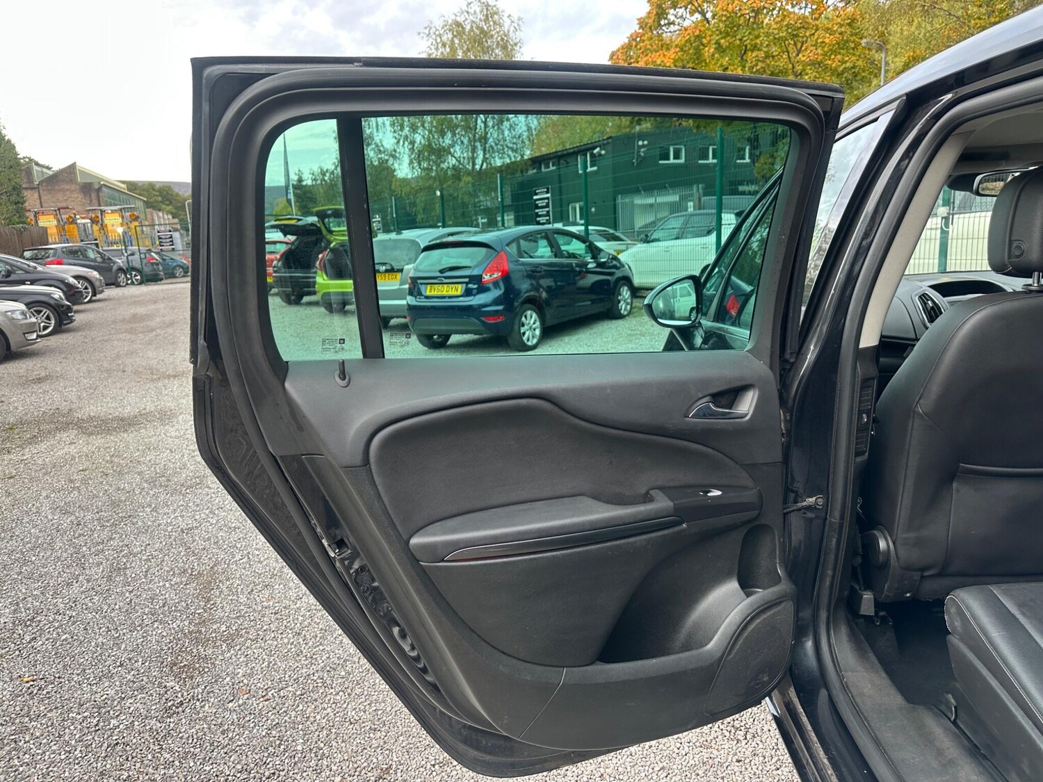 Used Vauxhall Zafira Tourer 2015 for sale - 76349388: Photo 47