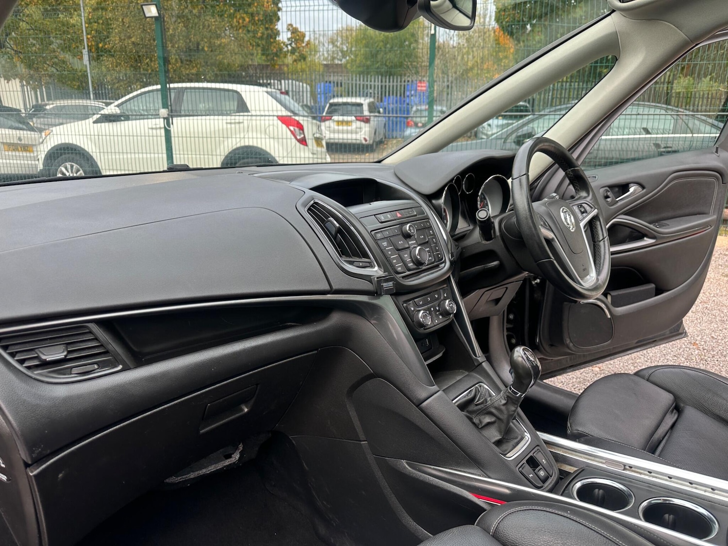 Used Vauxhall Zafira Tourer 2015 for sale - 76349388: Photo 56