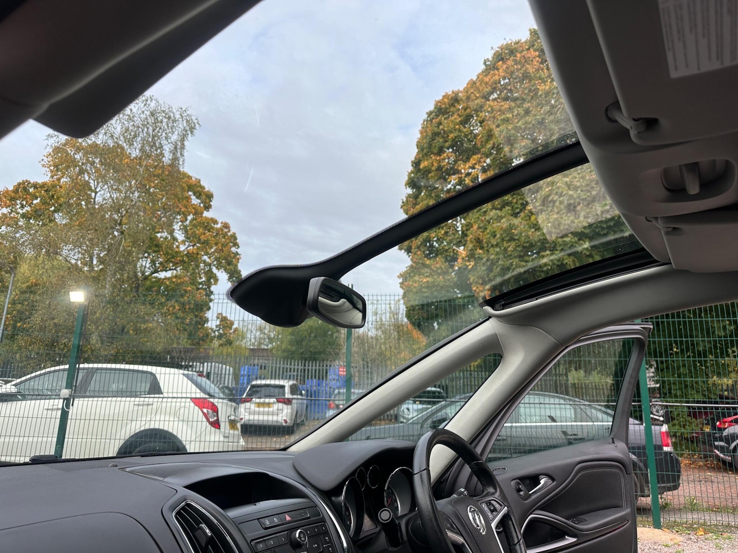 Used Vauxhall Zafira Tourer 2015 for sale - 76349388: Photo 58