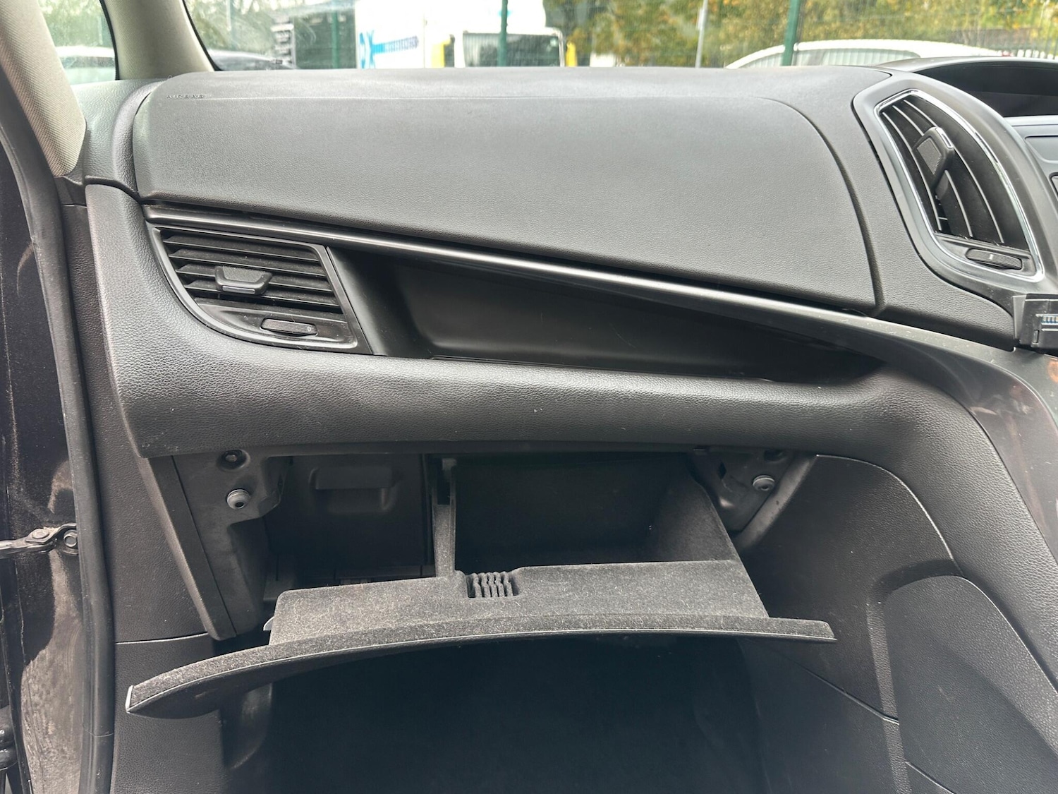 Used Vauxhall Zafira Tourer 2015 for sale - 76349388: Photo 62