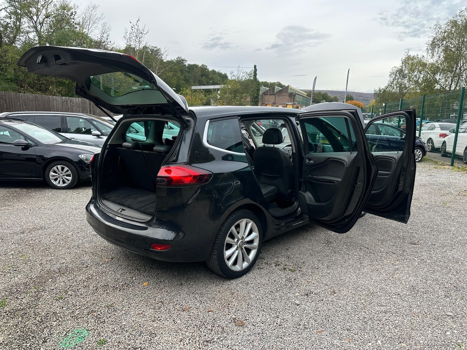 Used Vauxhall Zafira Tourer 2015 for sale - 76349388: Photo 69