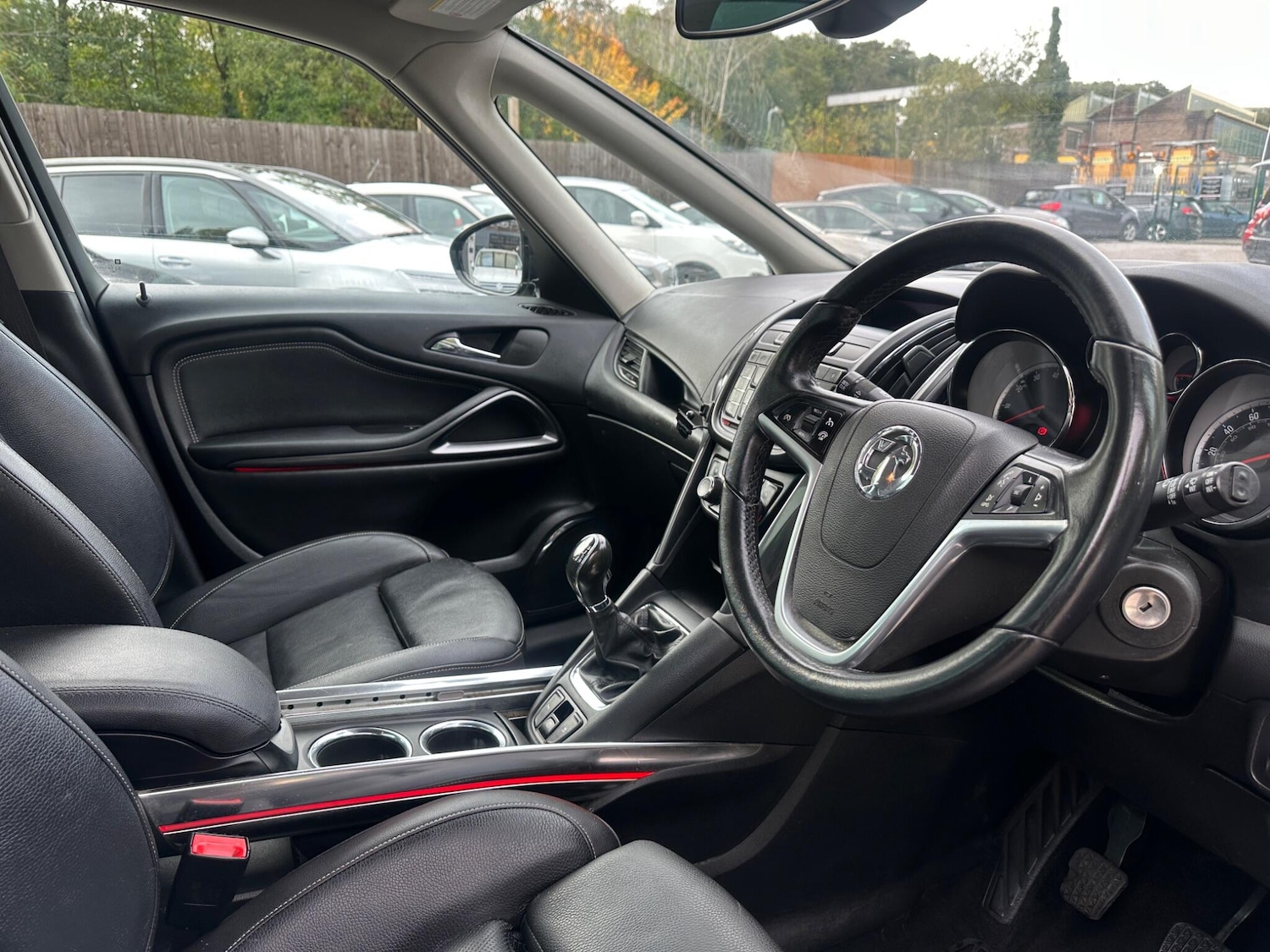 Used Vauxhall Zafira Tourer 2015 for sale - 76349388: Photo 9