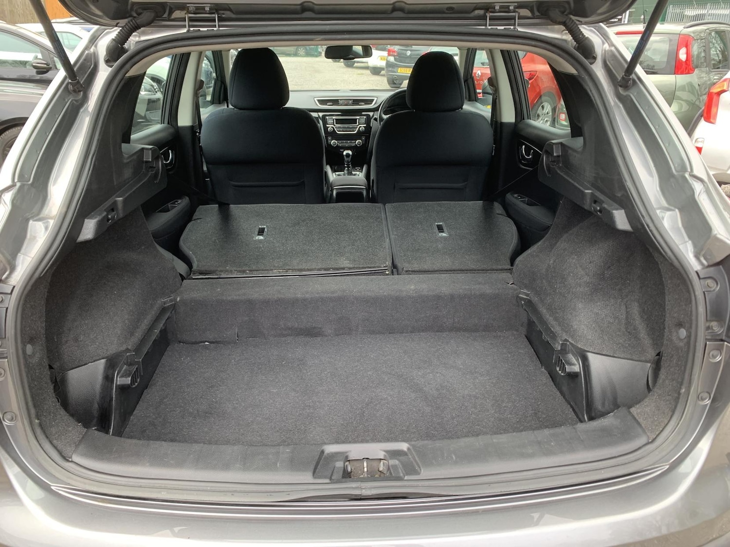 Used Nissan Qashqai 2014 for sale - 77833735: Photo 27