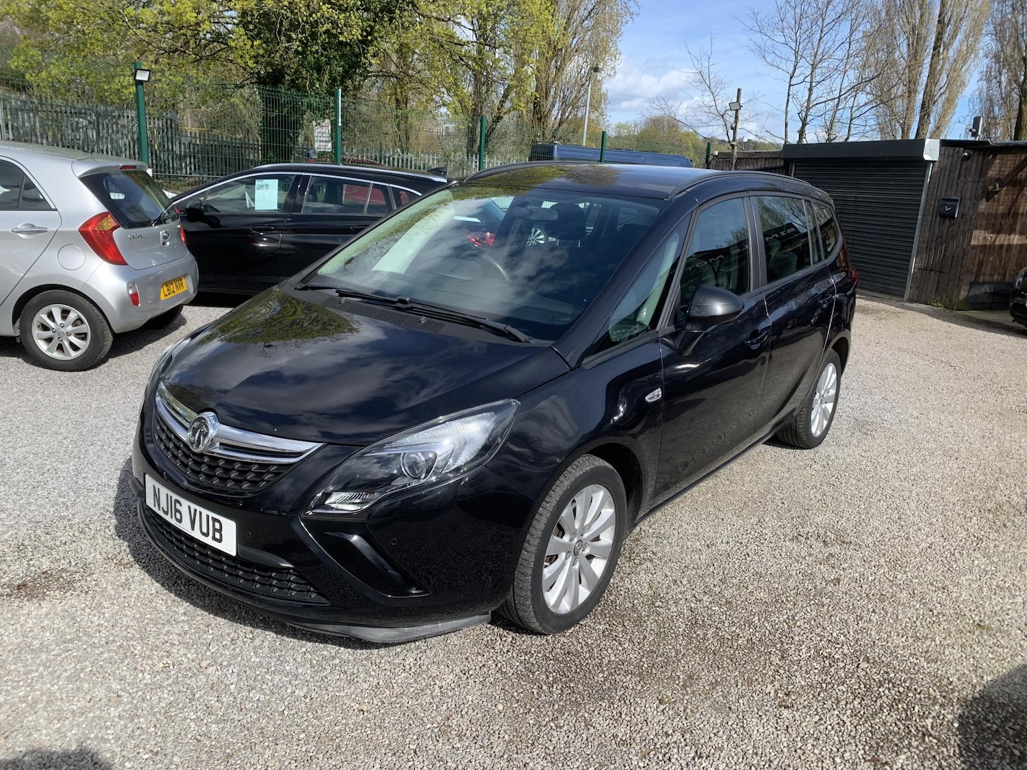 Used Vauxhall Zafira 2016 for sale - 78140556: Photo 2
