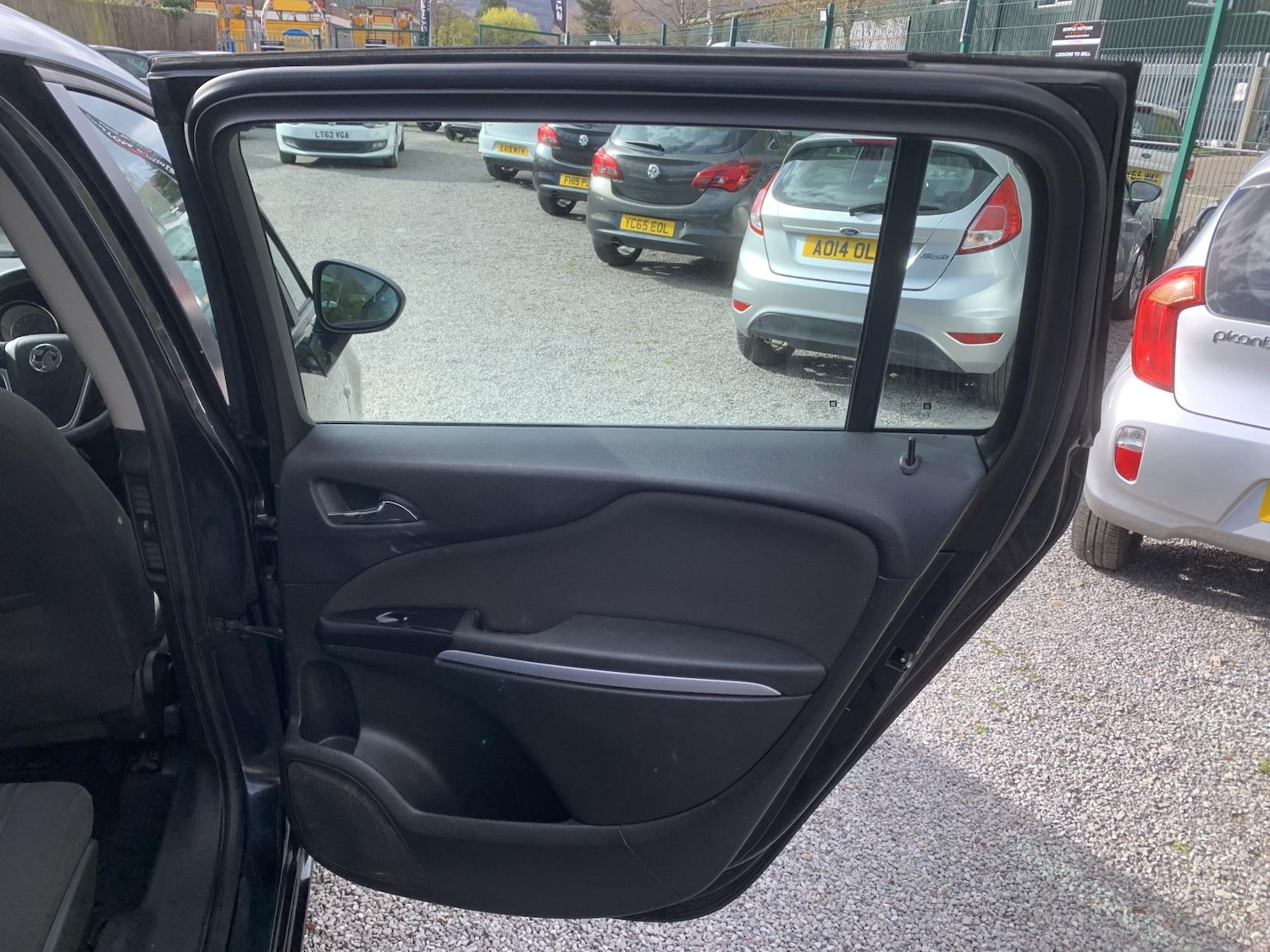 Used Vauxhall Zafira 2016 for sale - 78140556: Photo 24