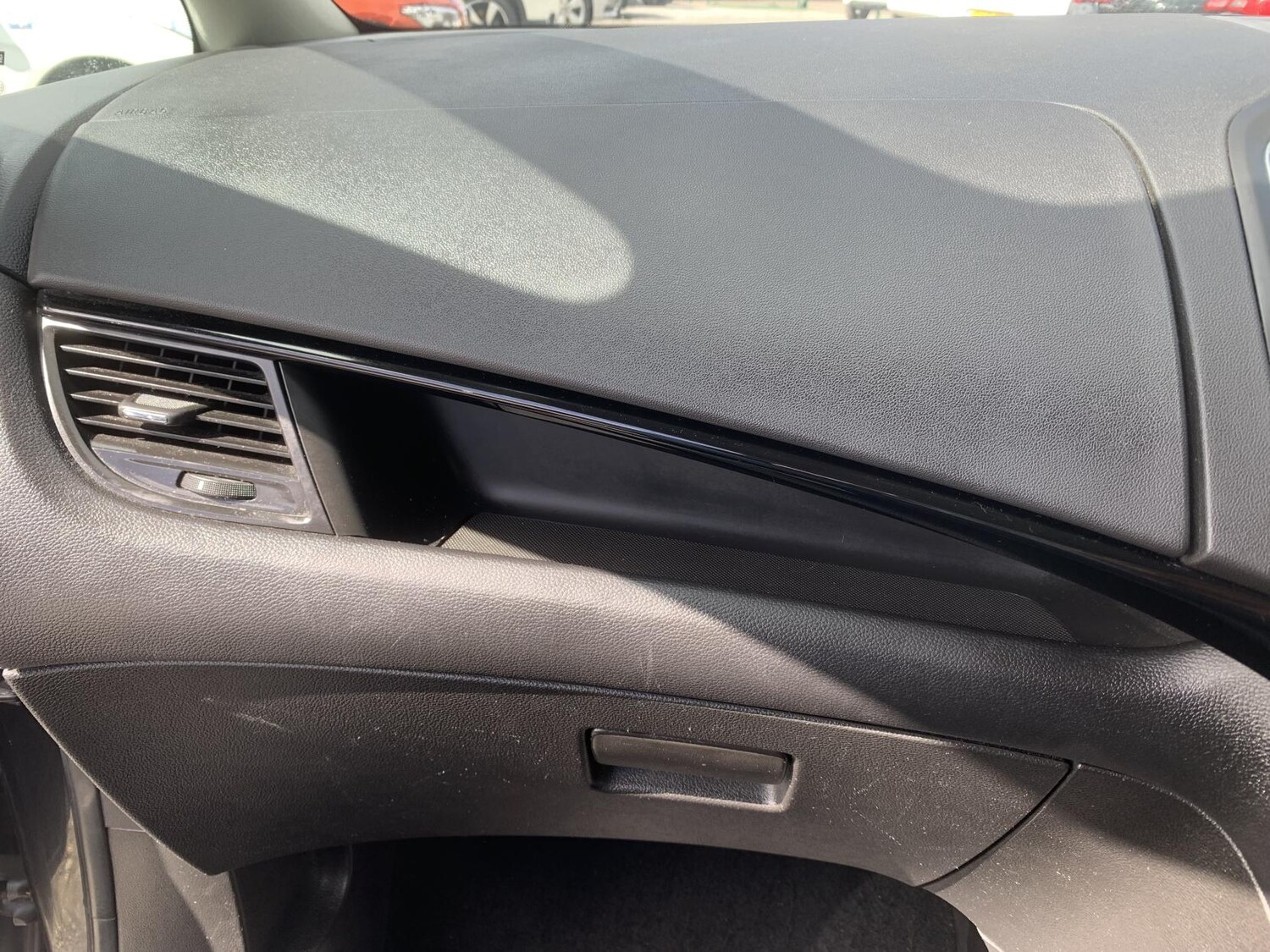 Used Vauxhall Zafira Tourer 2016 for sale - 78140557: Photo 40