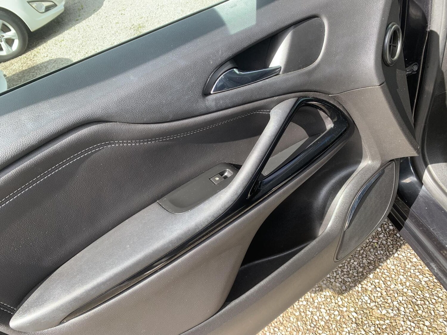 Used Vauxhall Zafira Tourer 2016 for sale - 78140557: Photo 44