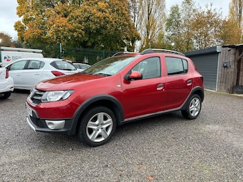 Used Dacia Sandero Stepway 2013 for sale - 76485907: Photo