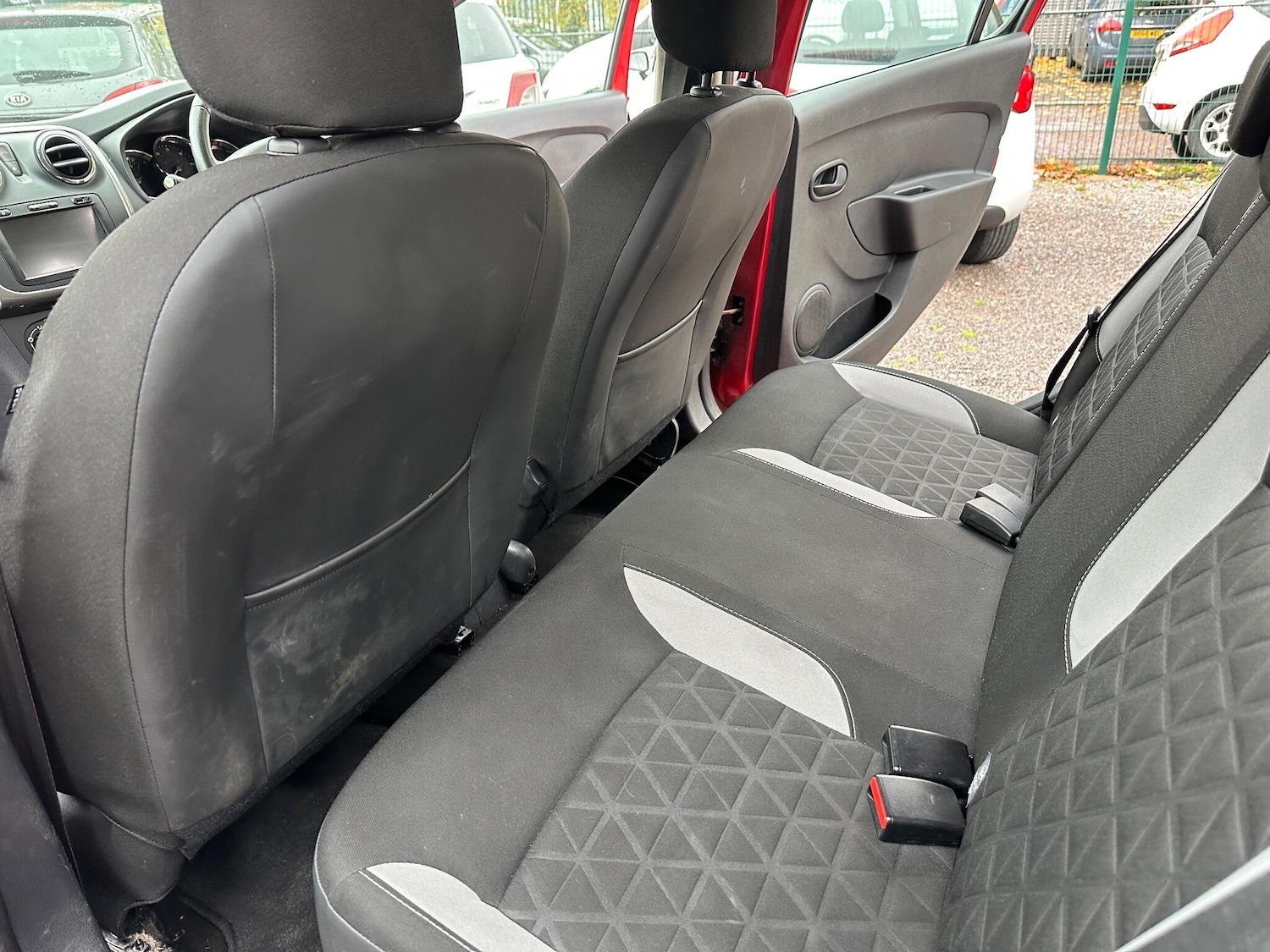 Used Dacia Sandero Stepway for sale - 76485907: Photo 37