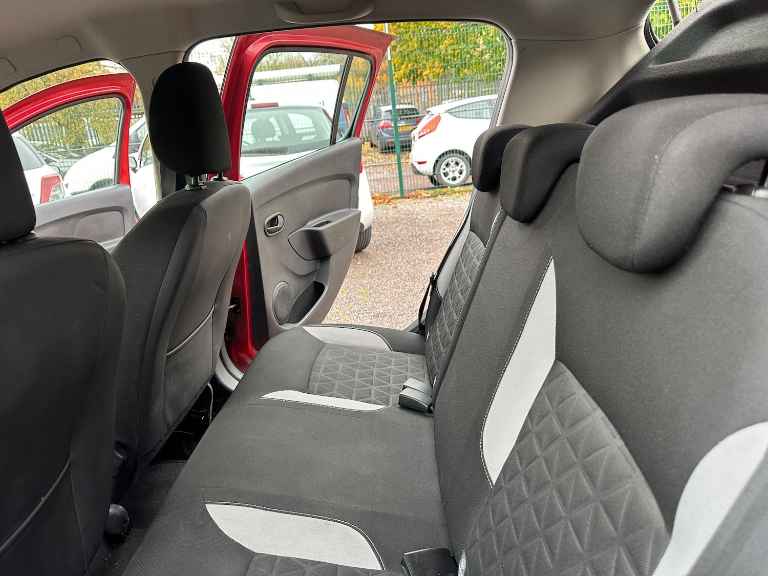 Used Dacia Sandero Stepway for sale - 76485907: Photo 42