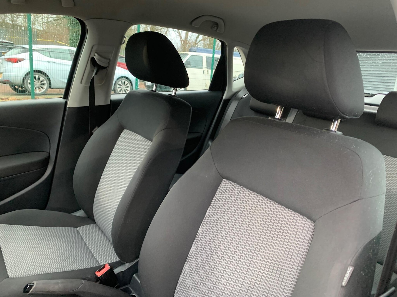 Used Volkswagen Polo 2013 for sale - 77143268: Photo 37