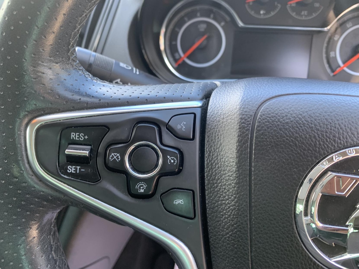 Used Vauxhall Insignia 2015 for sale - 78081710: Photo 14