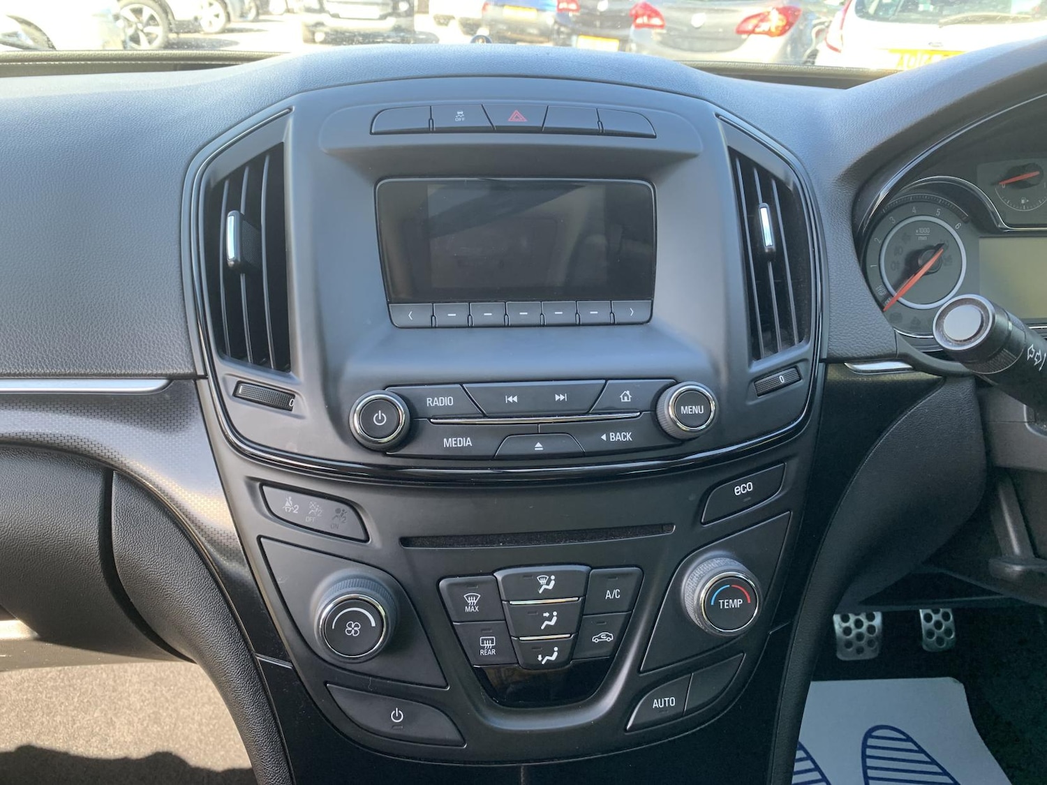 Used Vauxhall Insignia 2015 for sale - 78081710: Photo 38