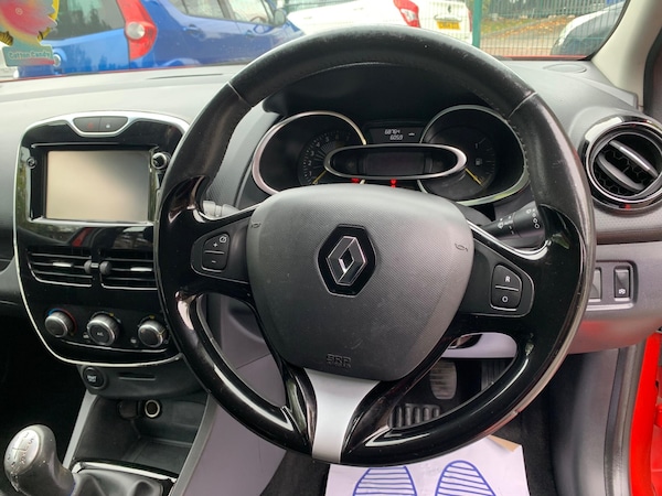 Used Renault Clio 2015 for sale - 76247349: Photo 10