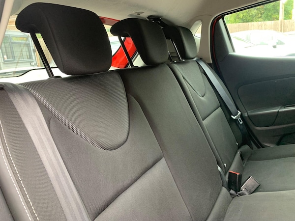 Used Renault Clio 2015 for sale - 76247349: Photo 15