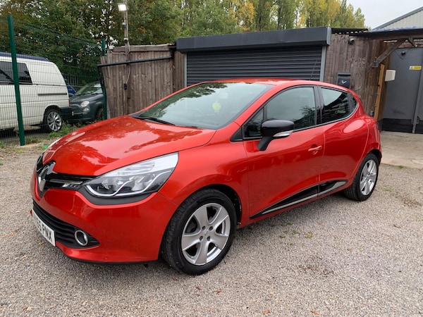 Used Renault Clio 2015 for sale - 76247349: Photo 1