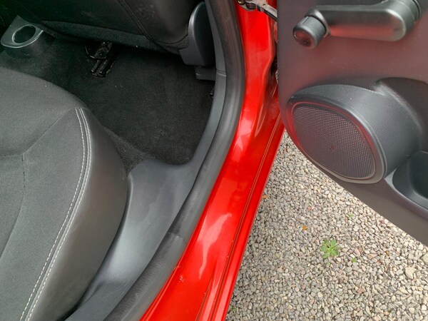 Used Renault Clio 2015 for sale - 76247349: Photo 21
