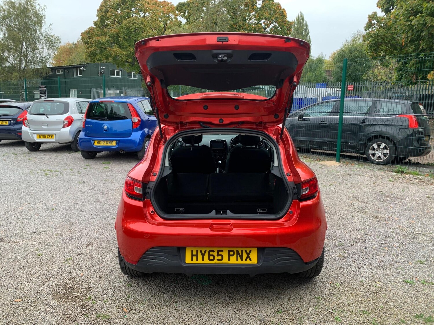 Used Renault Clio 2015 for sale - 76247349: Photo 25