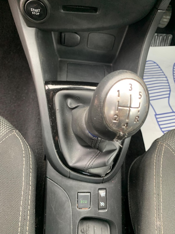 Used Renault Clio 2015 for sale - 76247349: Photo 34