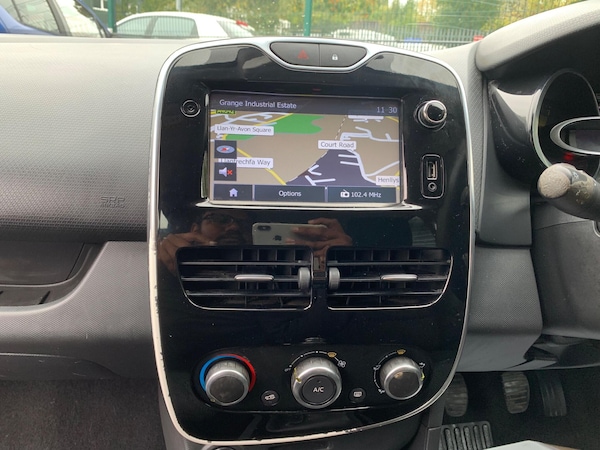 Used Renault Clio 2015 for sale - 76247349: Photo 39