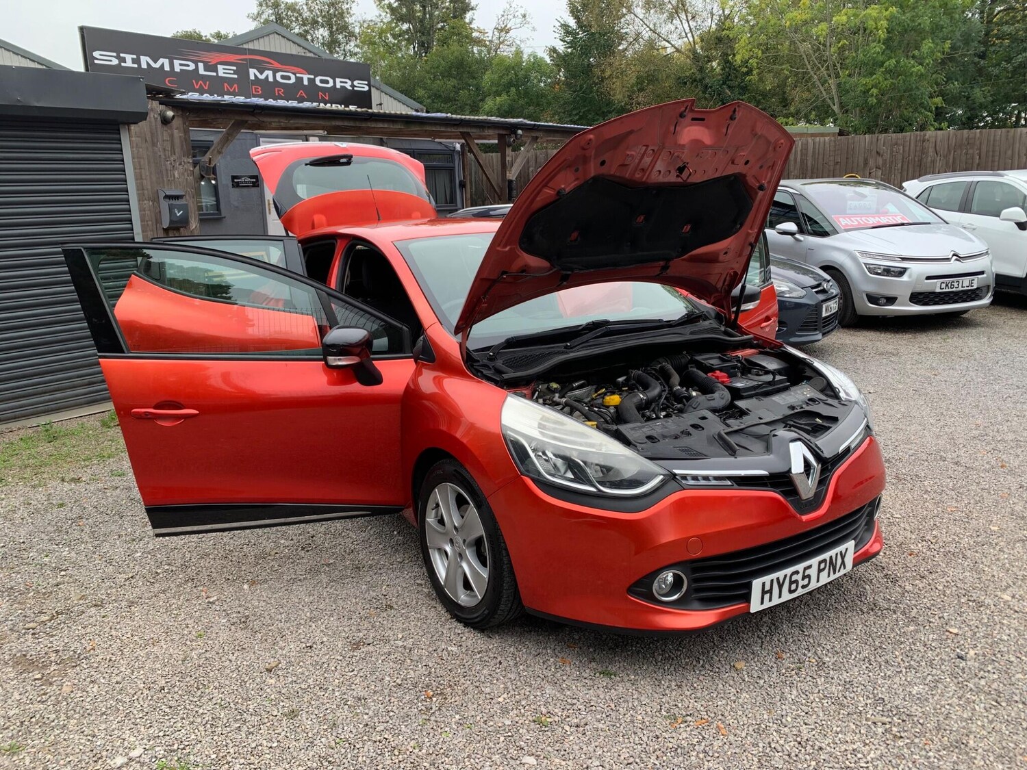 Used Renault Clio 2015 for sale - 76247349: Photo 50