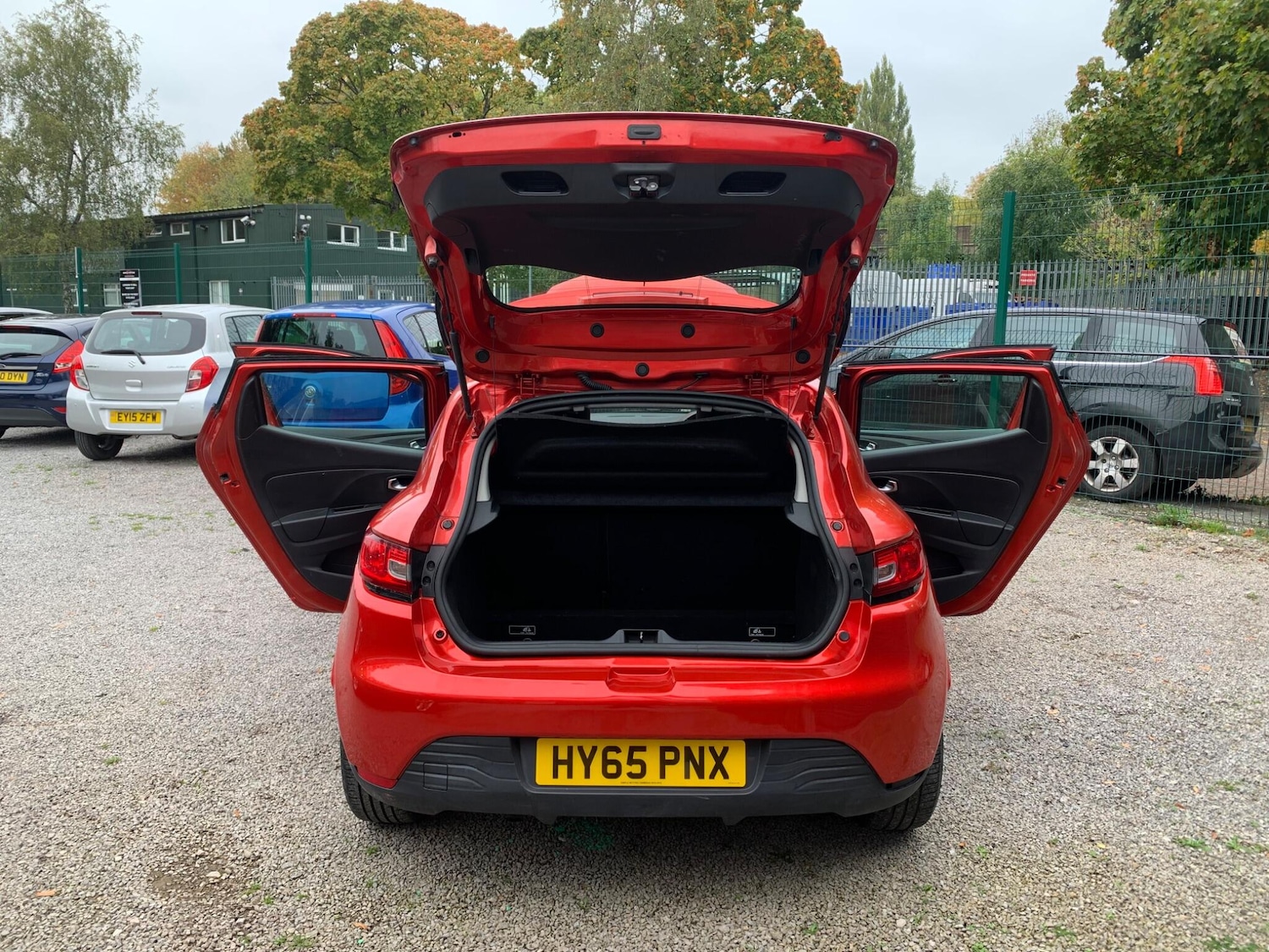 Used Renault Clio 2015 for sale - 76247349: Photo 52