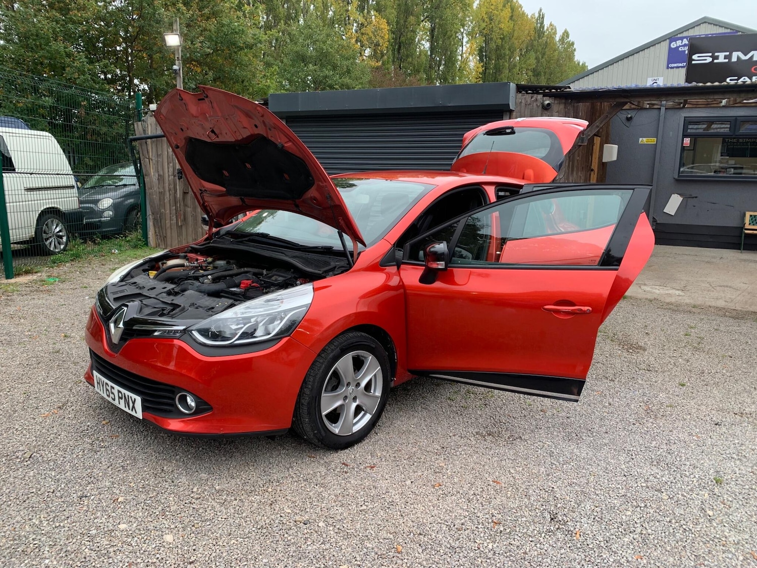 Used Renault Clio 2015 for sale - 76247349: Photo 55