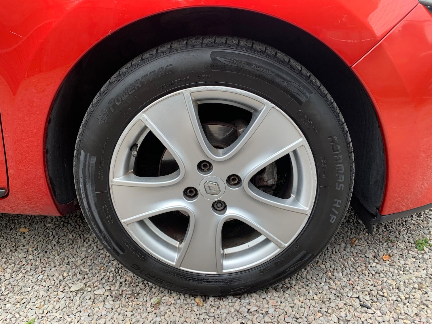 Used Renault Clio 2015 for sale - 76247349: Photo 58