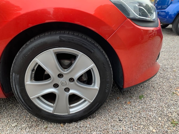 Used Renault Clio 2015 for sale - 76247349: Photo 58