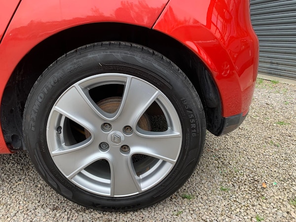 Used Renault Clio 2015 for sale - 76247349: Photo 62