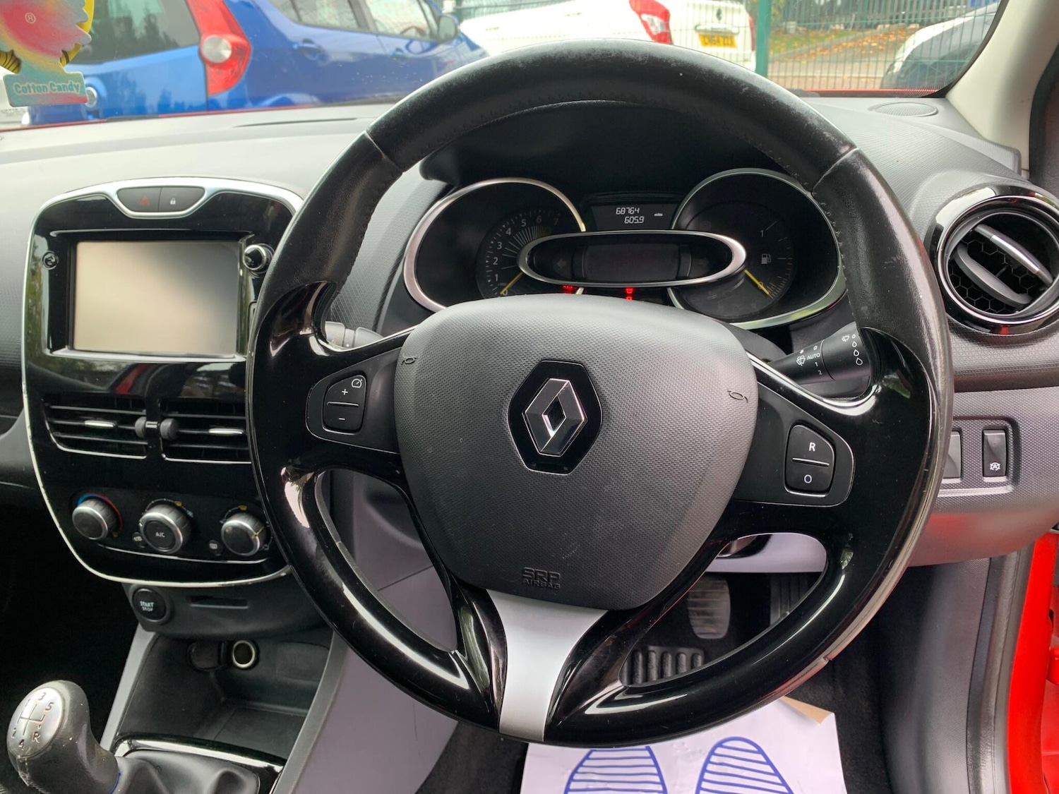 Used Renault Clio 2015 for sale - 76247349: Photo 7